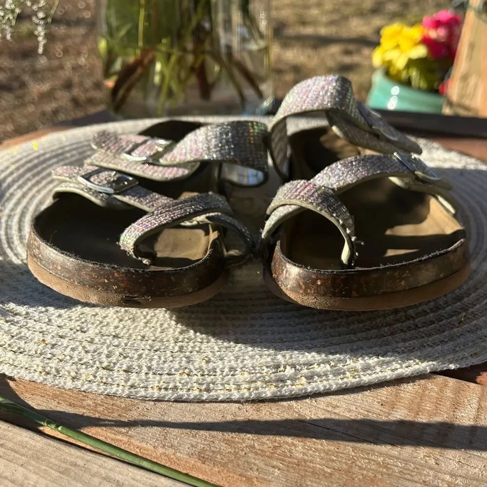 🔥 4/$25 GIRLS SILVER METALLIC PLATFORM SANDALS CRISS CROSS STRAPS SLIDES, 4